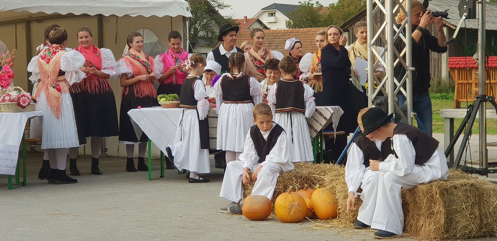 U Dekanovcu održana 5. Glazbena večer Florijana Andrašeca