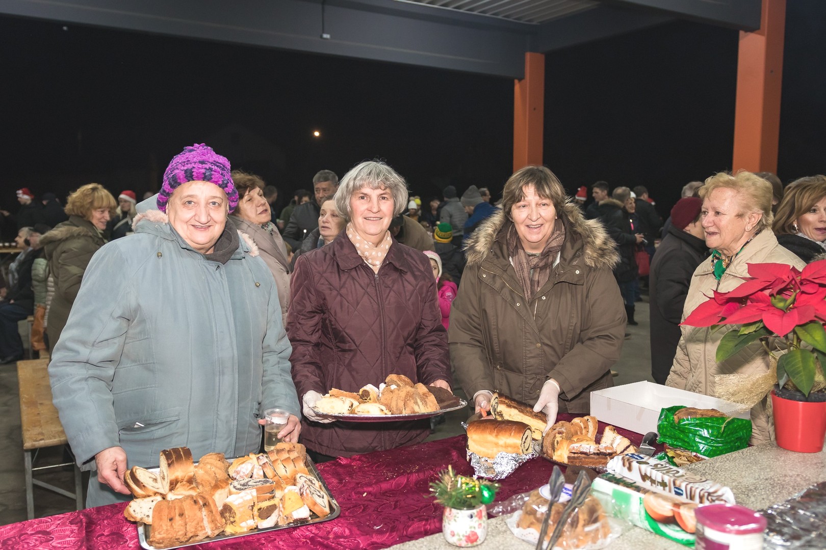 Sajam i božićna utrka privukli mnoštvo u centar Kotoribe