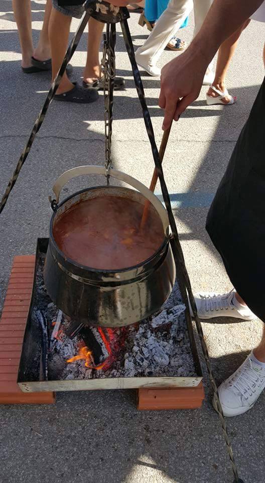 1194042910153550795654417152329