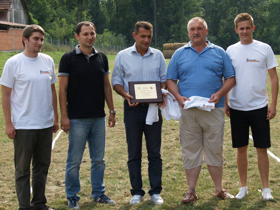 1190376516095975359607907551653