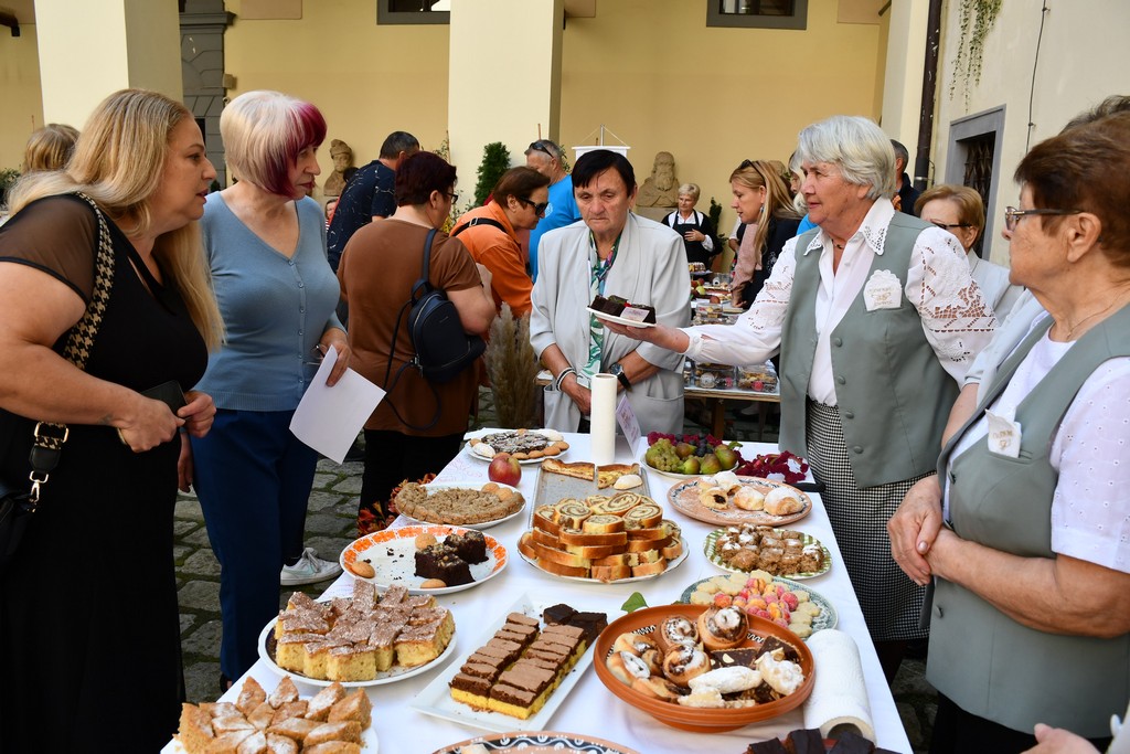‘BAKINI KOLAČI’ Najbolji kolač s jabukama pripremila je Natalija Munđar iz Križovca
