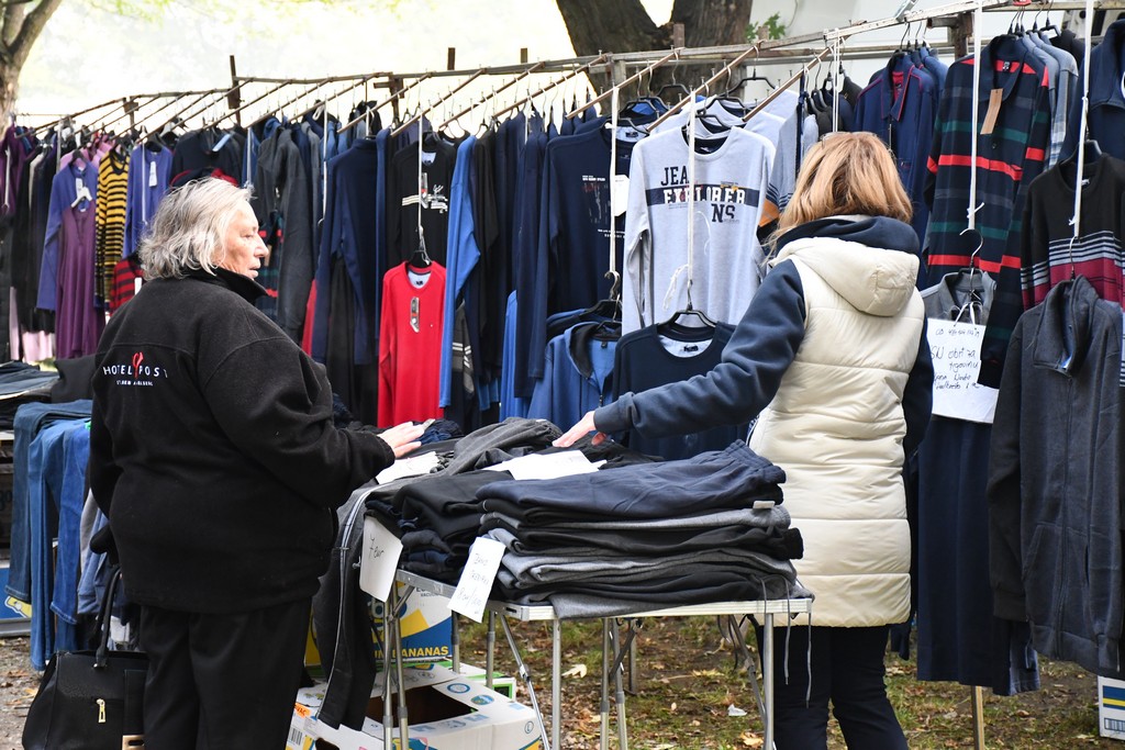 FOTO S dolaskom hladnijih dana povećan interes za kupnju drva za ogrjev