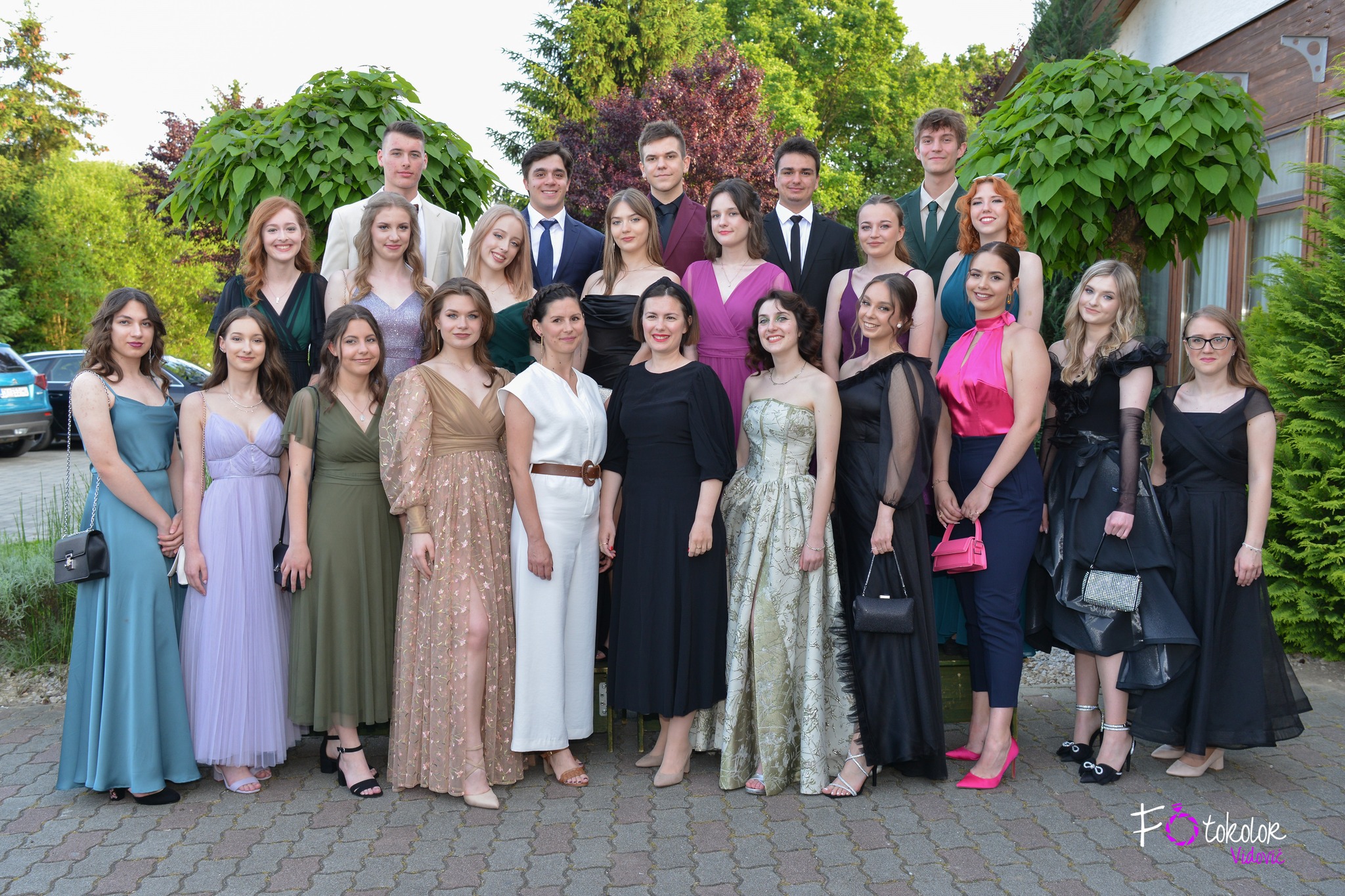 FOTO Maturanti gimnazije Josipa Slavenskog na najljepšoj i najvažnijoj večeri