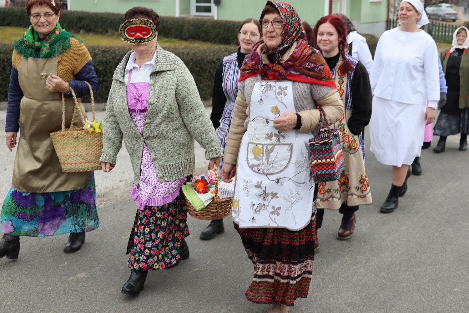 Fašenjska povorka od Marofa preko Žabnika, Vrhovljana do centra Svetog Martina na Muri!