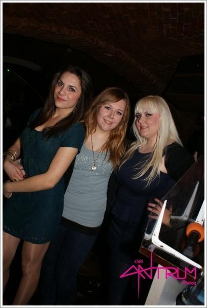 slika0068 Antrum (Petak i subota, 22. i 23.3.2013 – Mladen Burnać i Queens party) slika0068 Antrum (Petak i subota, 22. i 23.3.2013 – Mladen Burnać i Queens party)