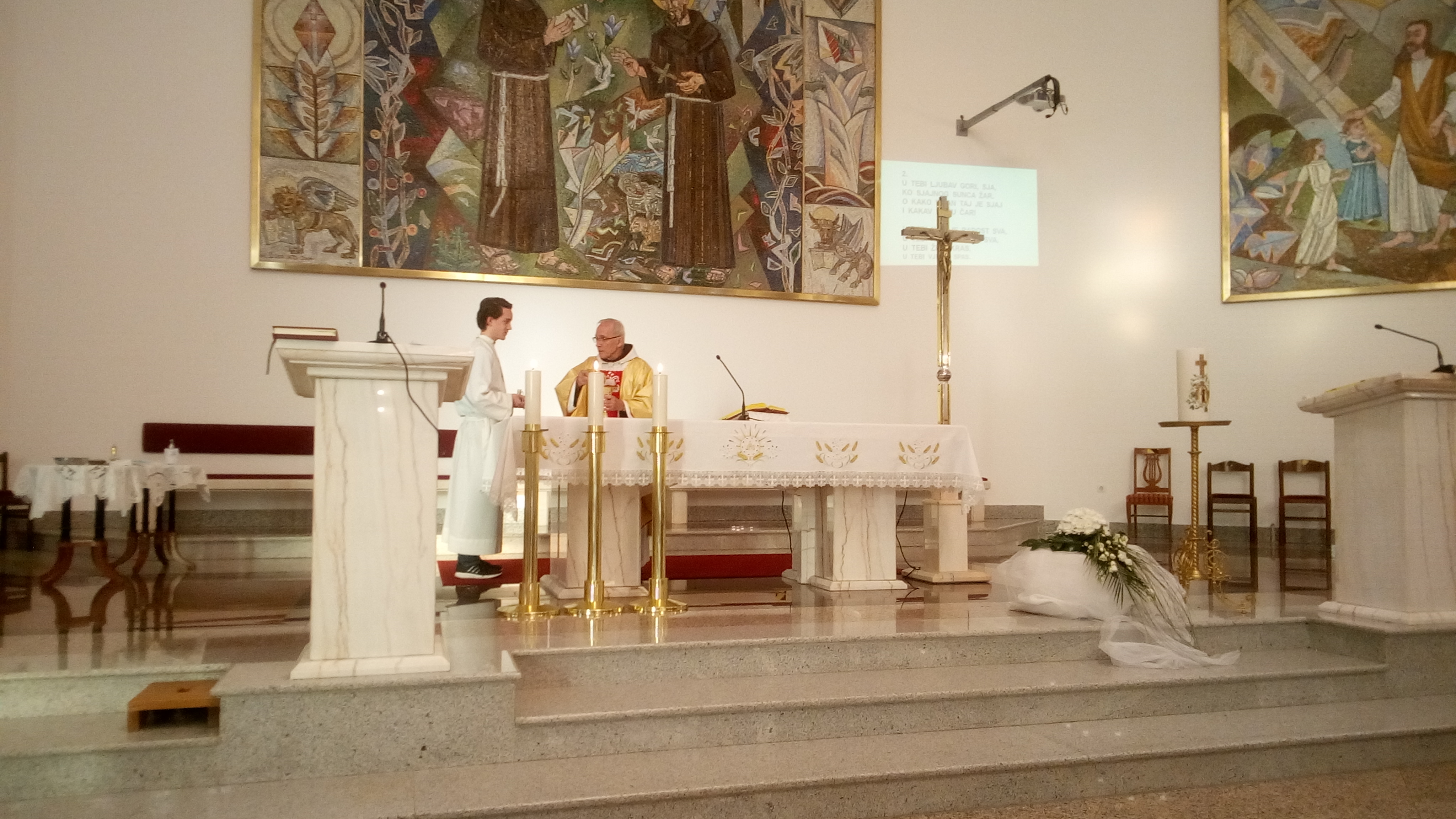 TRI MJESECA NAKON SMRTI Župljani se oprostili od omiljenog fra Antuna Jesenovića