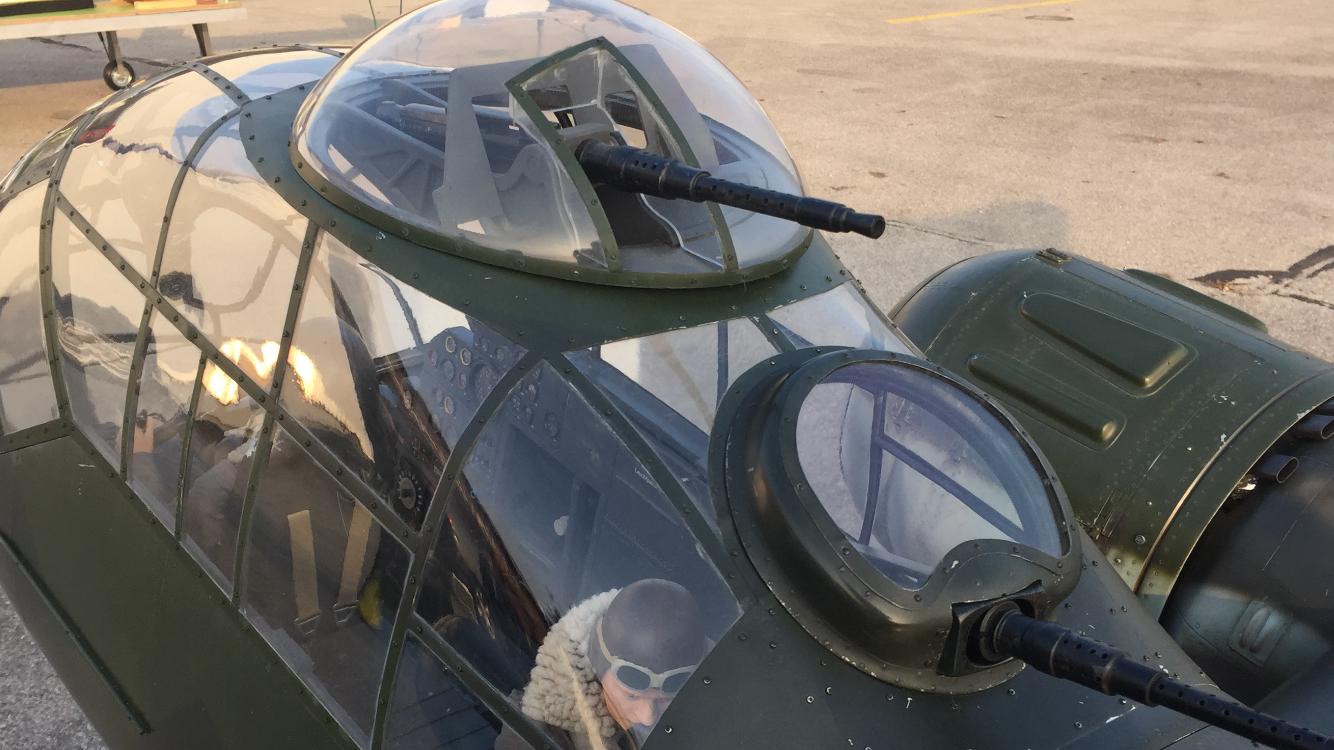 Njemački bombarder iz Drugog svjetskog rata na nebu iznad Čakovca