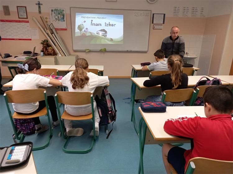 U kotoripskoj osnovnoj školi djeca učila o nasilju