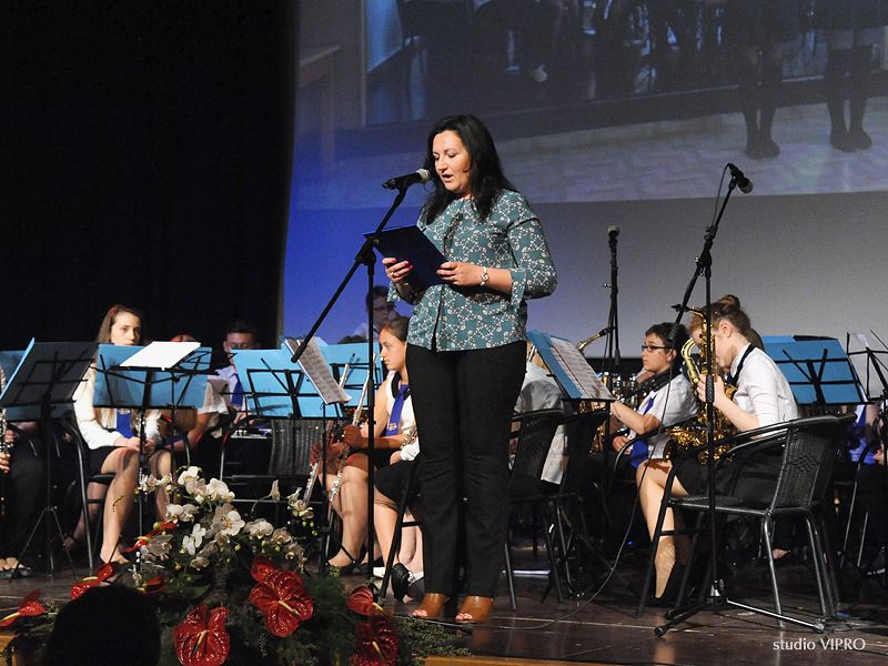 354015415dsc0088785716