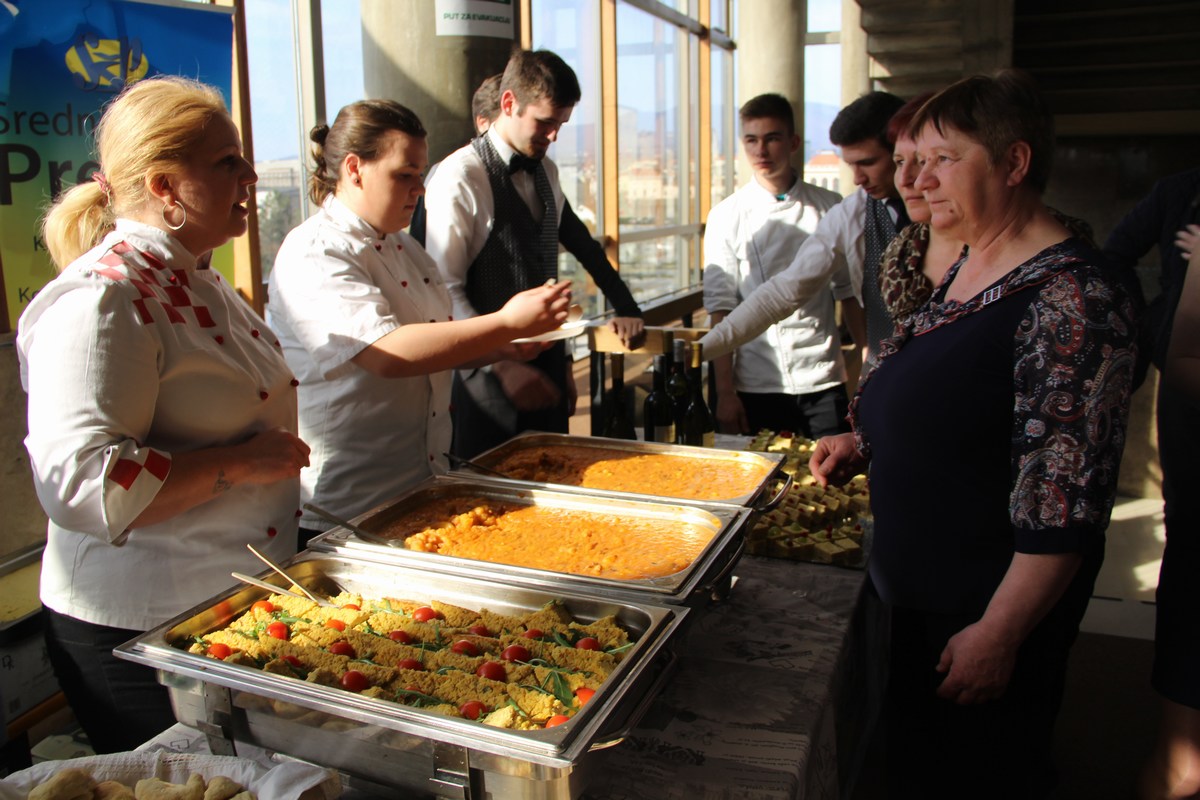 Kajkavci u Lisinskom