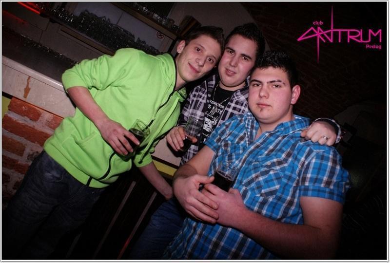 slika0004 Antrum (Petak i subota, 1. i 2.2.2013) slika0004 Antrum (Petak i subota, 1. i 2.2.2013)