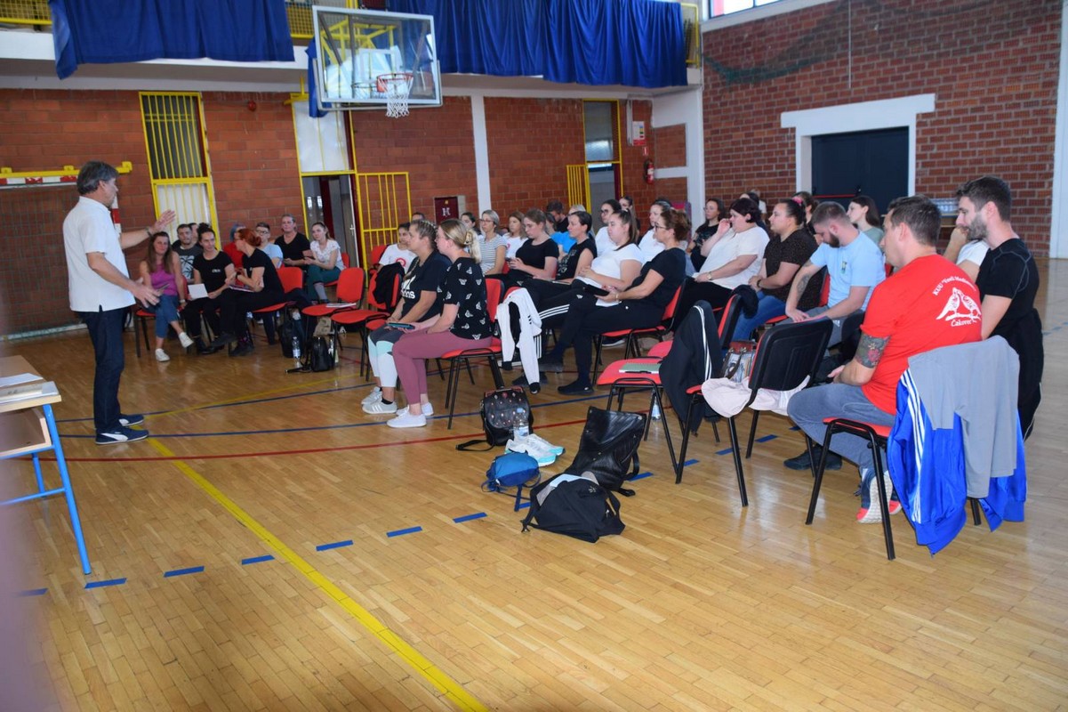 DONJA DUBRAVA Seminar ‘Scenska primjena folklora i osnove koreografije’ okupio KUD-ove Međimurja i goste