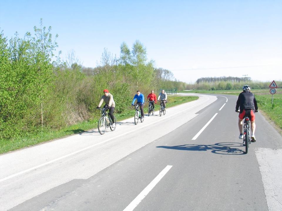 1115046010202943270061821886982