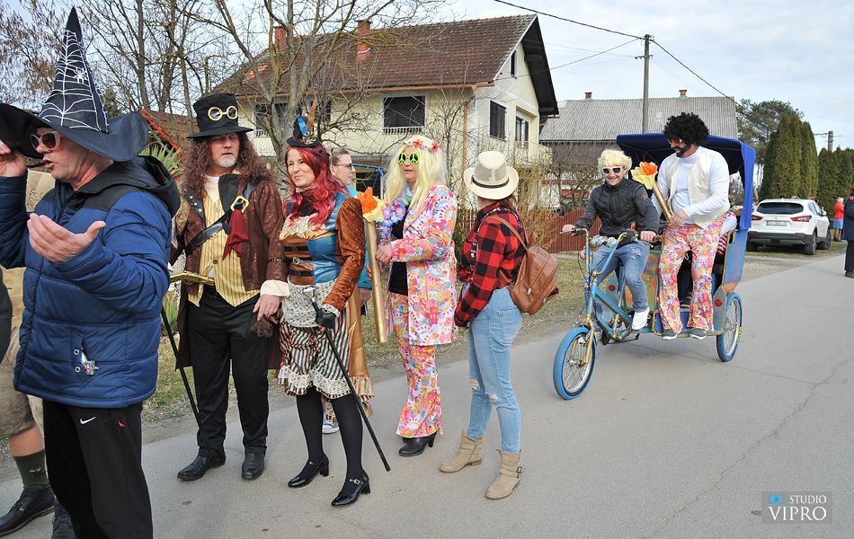 FAŠNIK U GORIČANU Prva nagrada za ‘Vlak u snijegu’, drugo mjesto ‘Ledenim kraljicama’