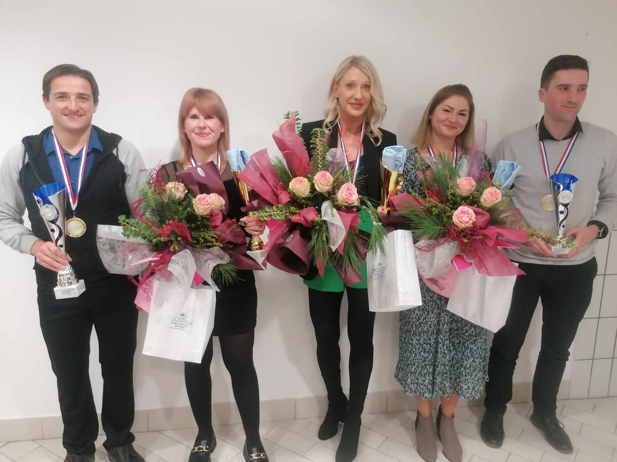 Image 5923351 (auto) Image 5923351 (auto)