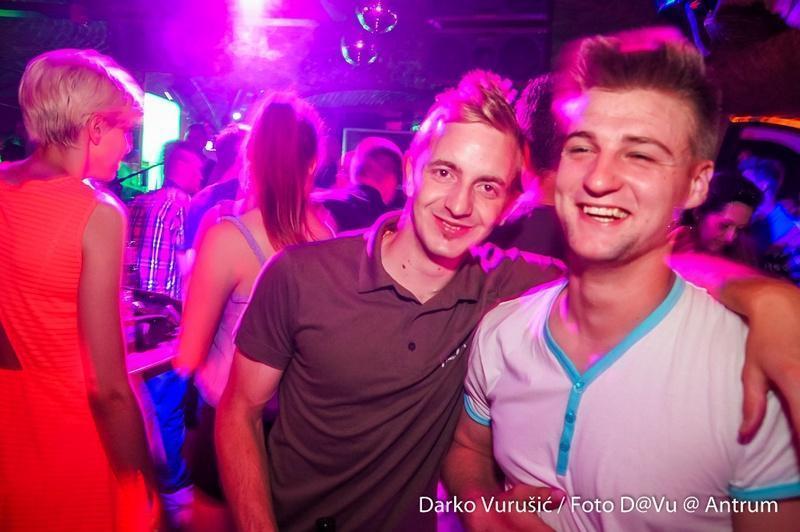 slika00049 Antrum (Subota, 28.6.2014. – Sandra Afrika)