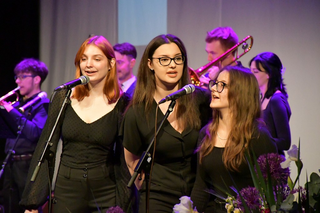 BILO JE SAVRŠENO Čakovečki gimnazijalci priredili pravu glazbenu rapsodiju