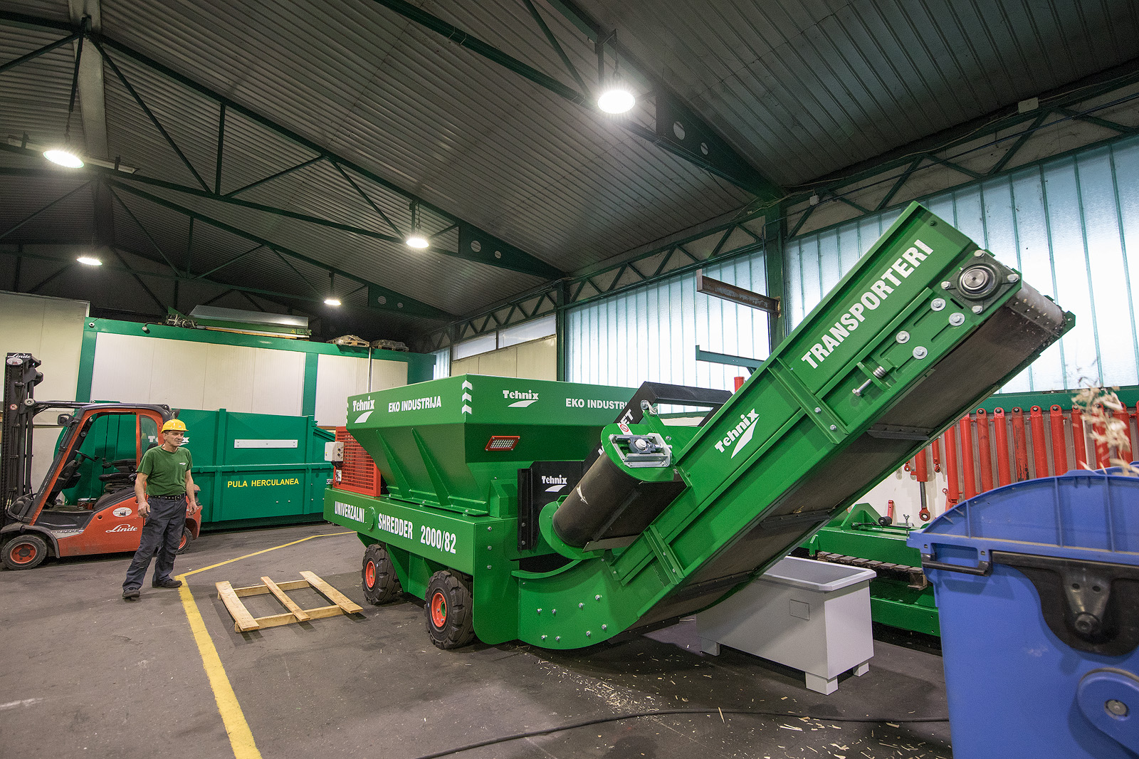 U Tehnixu predstavljeni Corona Kremator i Mobilna Corona kabina