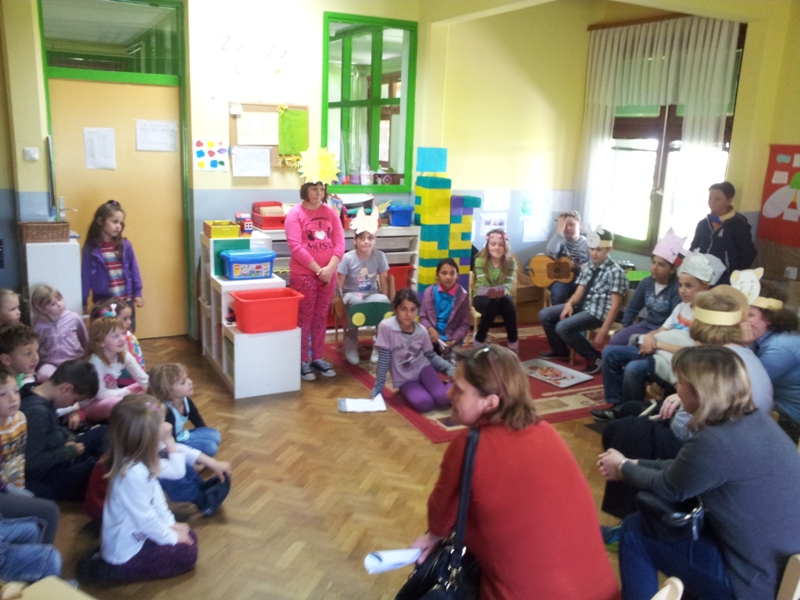 201504131105001446935