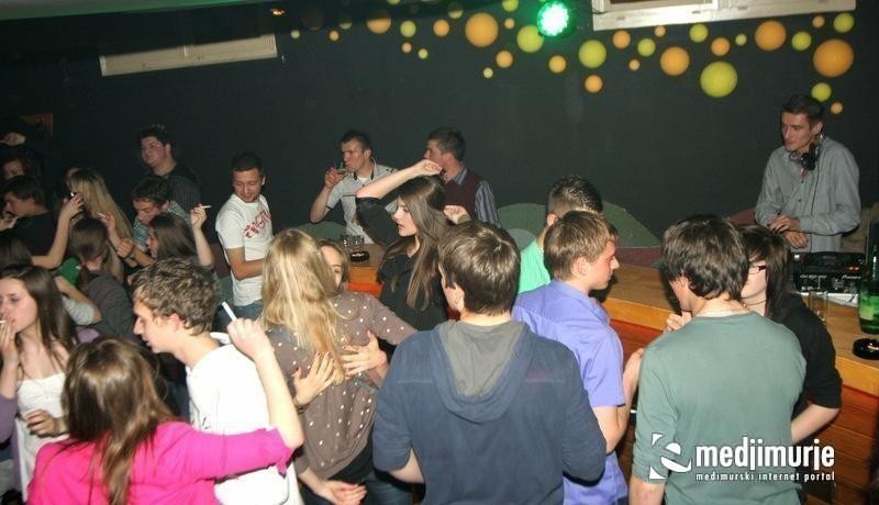 slika0024 Arcus (Subota, 21.4.2012) slika0024 Arcus (Subota, 21.4.2012)