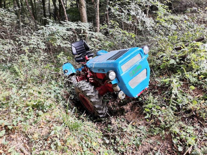 PLEŠIVICA Prilikom radova s traktorom upao u usjeklinu i završio u bolnici