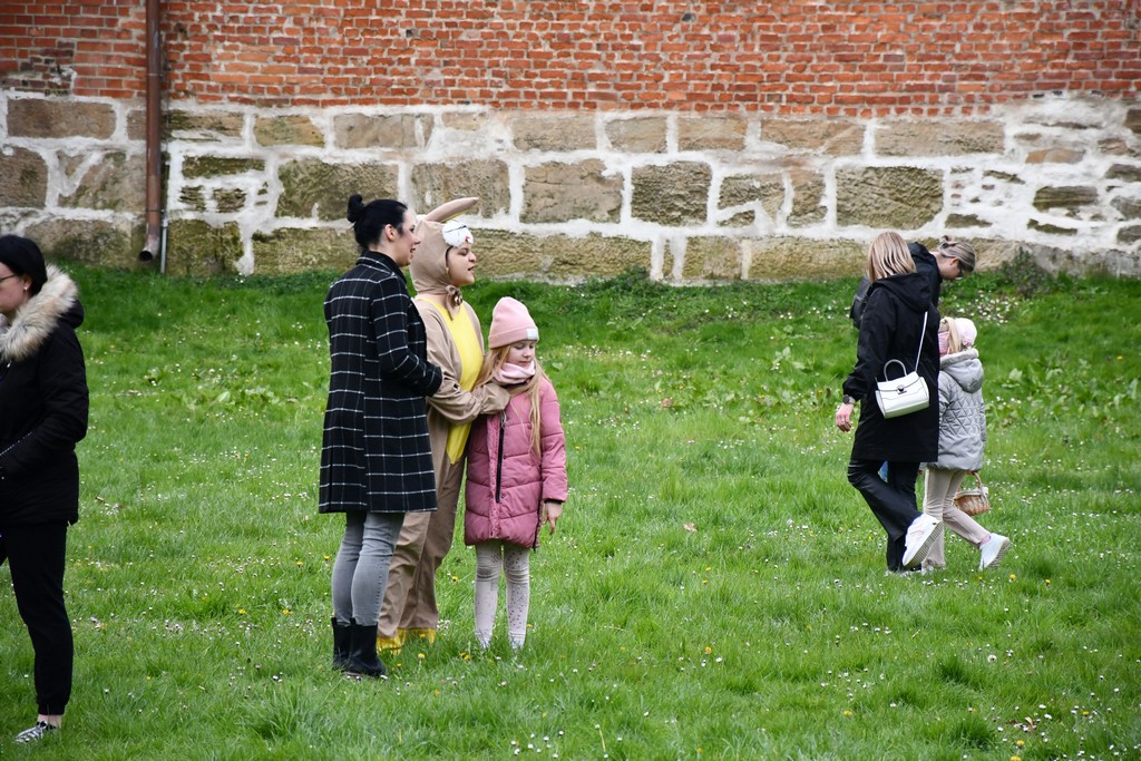 VIDEO I FOTO Potraga za uskrsnim jajima u Perivoj Zrinskih privukla mnoštvo mališana