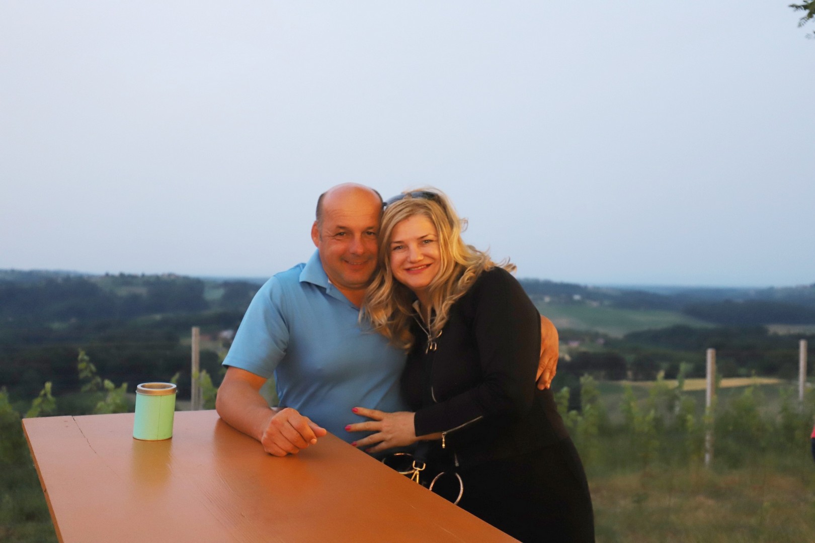 PRIZOR KOJI SE PAMTI Doček prvih zraka ljetnog sunca na Mađerkinom bregu nikog nije ostavio ravnodušnim PRIZOR KOJI SE PAMTI Doček prvih zraka ljetnog sunca na Mađerkinom bregu nikog nije ostavio ravnodušnim