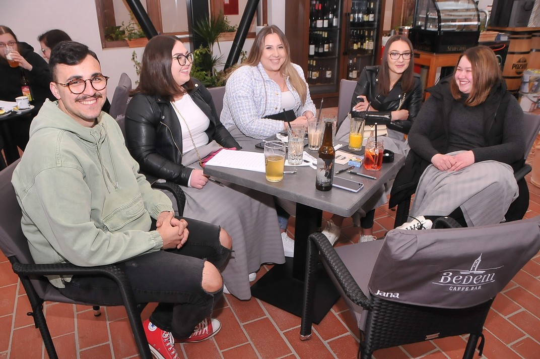 UZ DANE MEĐIMURSKE ŽUPANIJE ‘Si znal?!’ da je Bedem pravo mjesto za međimurski pub kviz? UZ DANE MEĐIMURSKE ŽUPANIJE ‘Si znal?!’ da je Bedem pravo mjesto za međimurski pub kviz?