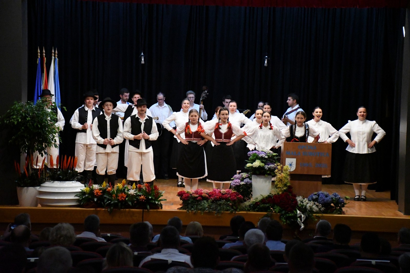 FOTO Svečana sjednica: Uz proslavu Dana općine Mala Subotica dodijeljene su zahvalnice i priznanja FOTO Svečana sjednica: Uz proslavu Dana općine Mala Subotica dodijeljene su zahvalnice i priznanja