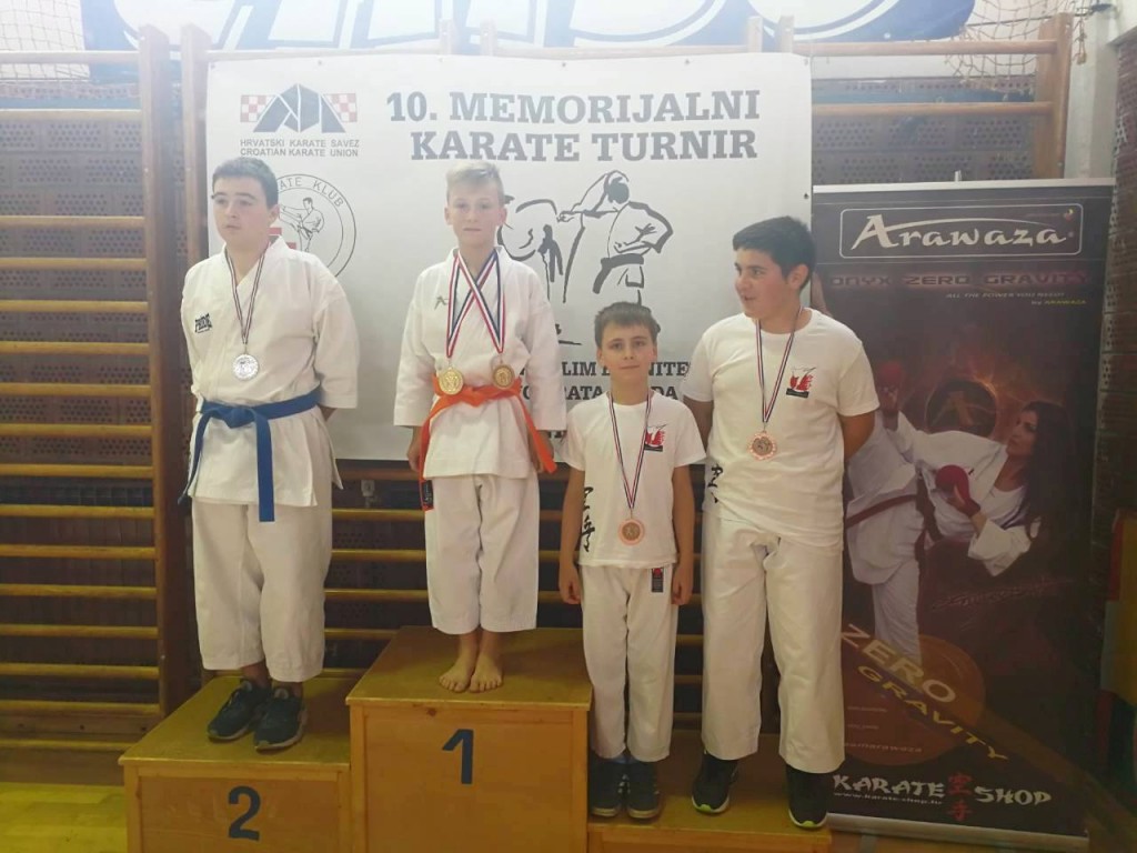 img2eb2fbe1a92965369b2282279f6d