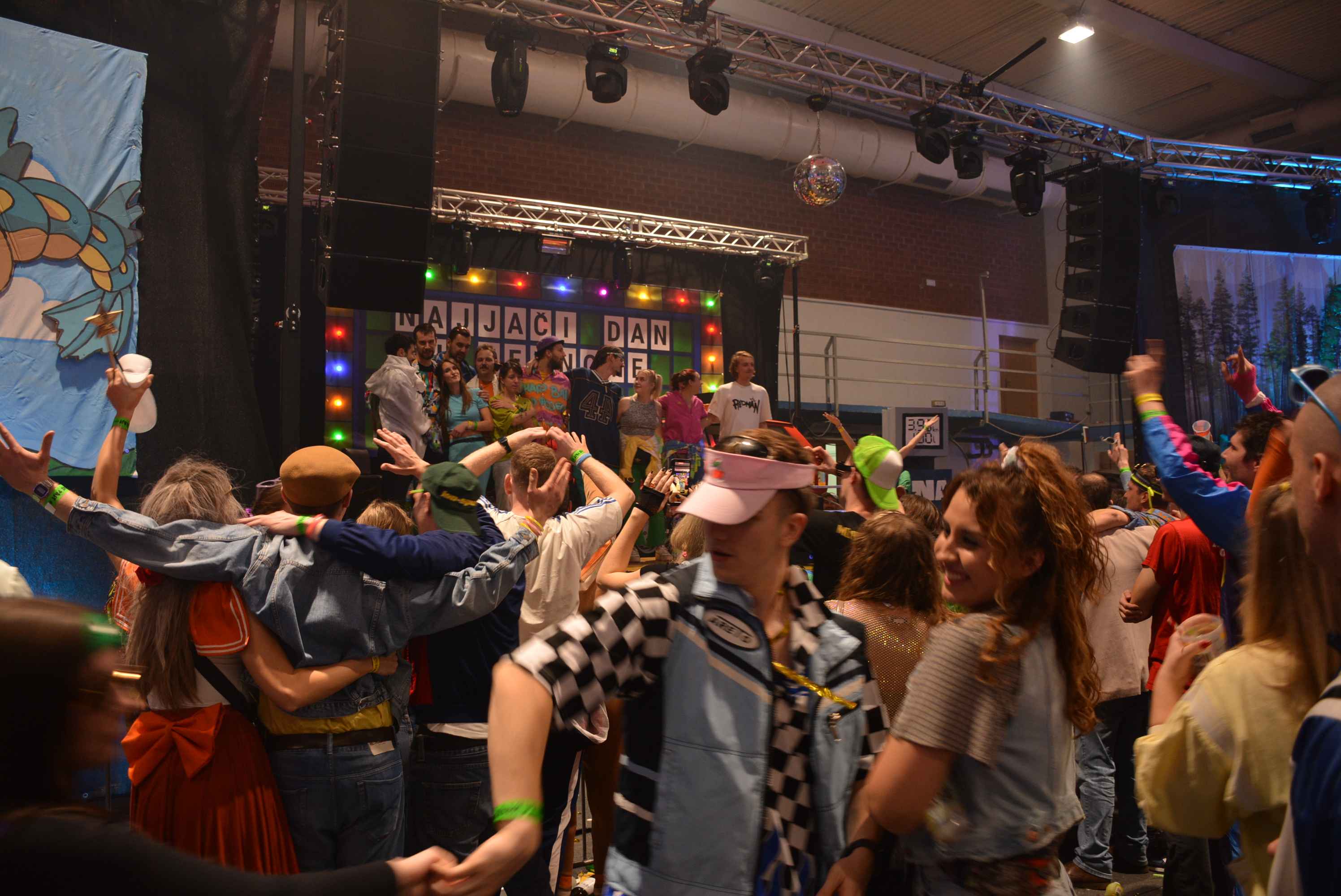 FOTO/VIDEO Čaroban završetak jubilarnog 10. ‘Blast from the past’ šarenila u Čakovcu