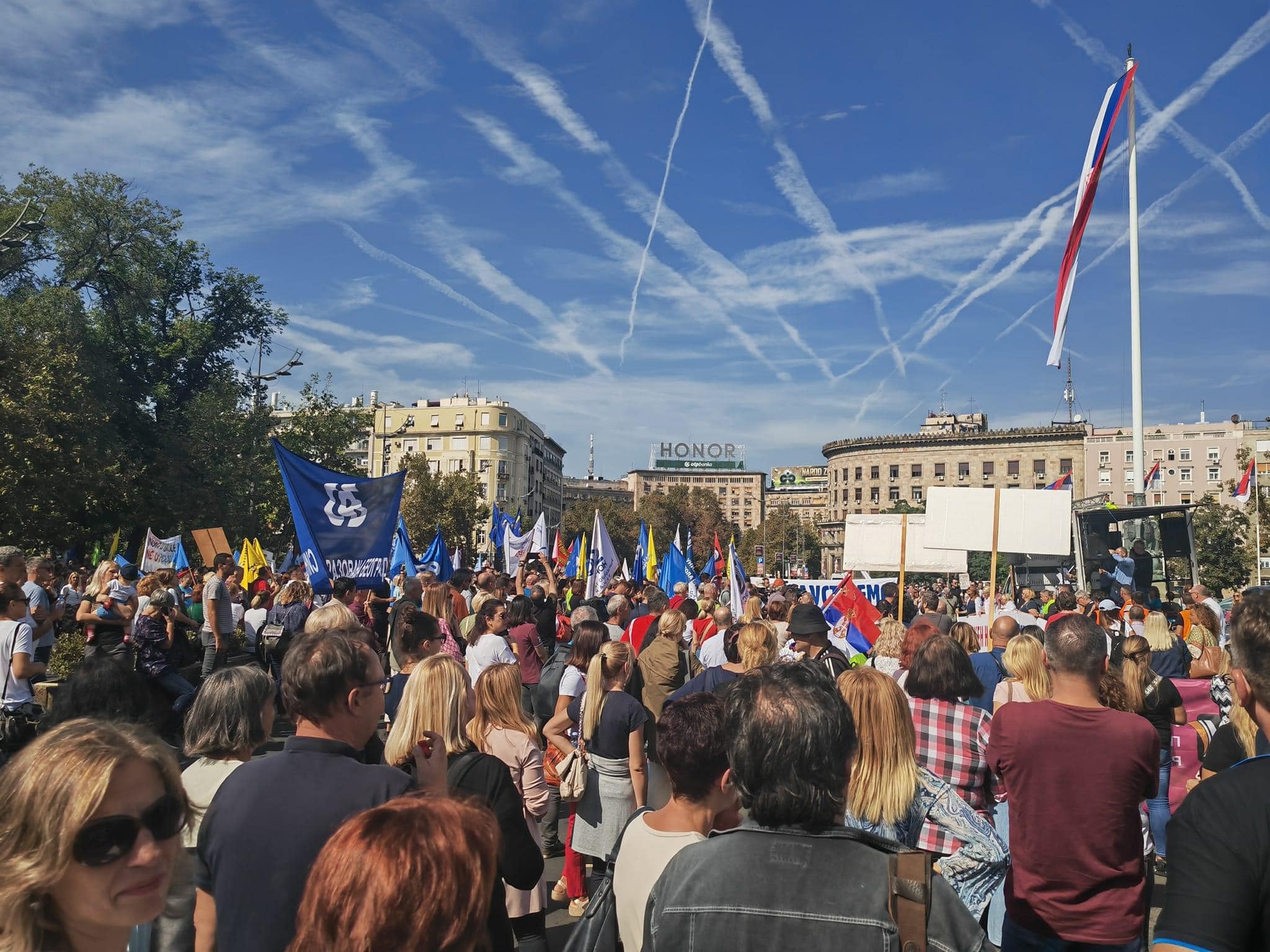 LOVAC NA CHEMTRAILSE Damir Toplek: ‘Kad je zalazak sunca iznimno crven truju nas teškim metalima’ LOVAC NA CHEMTRAILSE Damir Toplek: ‘Kad je zalazak sunca iznimno crven truju nas teškim metalima’
