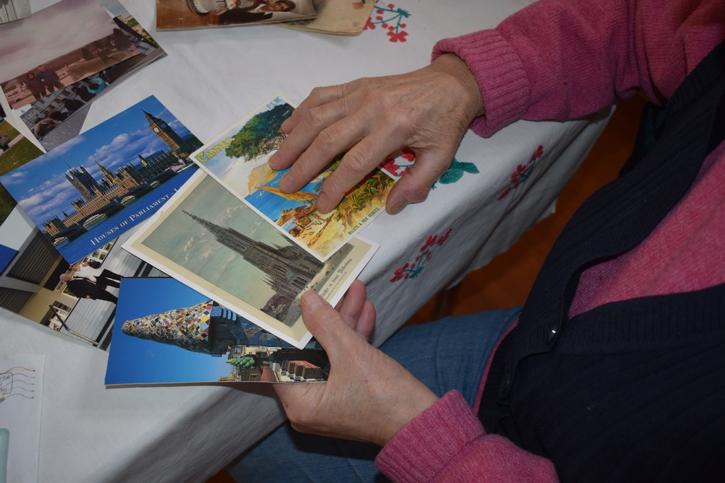 ANA JURAS IZ ČREČANA Razglednice iz davnine imale su dušu