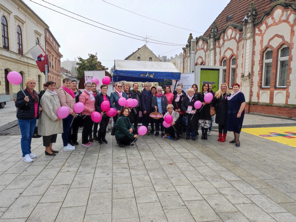DAN RUŽIČASTE VRPCE Brojne Međimurke i Međimurci dali podršku ženama koje se bore s rakom dojke!