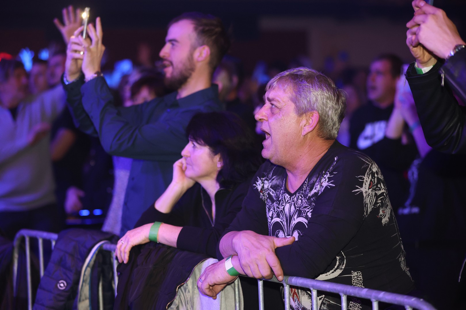 KONCERT U ČAKOVCU Haris Džinović svojim hitovima rasplesao i raspjevao publiku