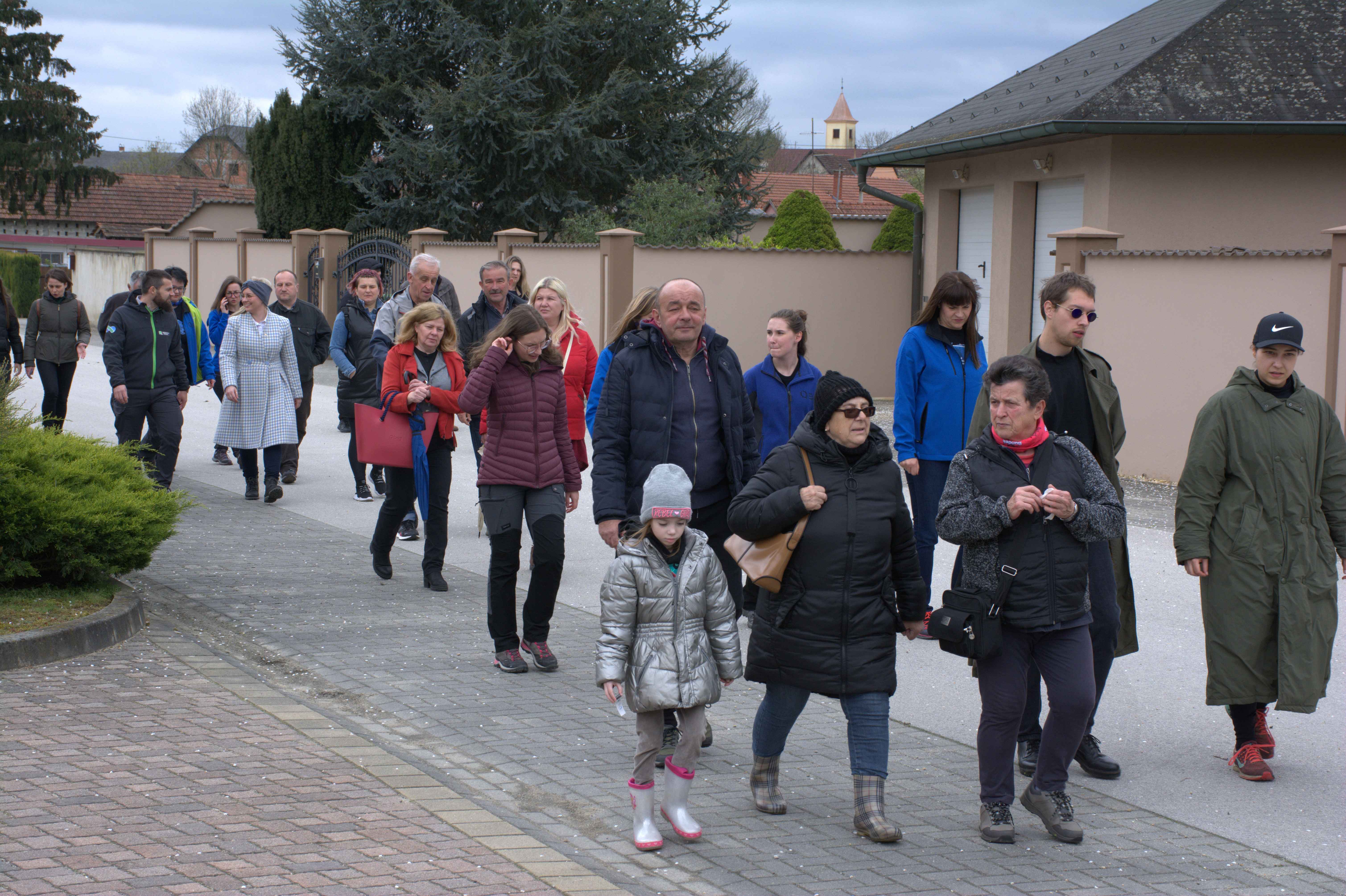 KRIŽOVEC Vrijeme je poslužilo i službeno je otvorena nova poučna staza “Čovjek i rijeka” KRIŽOVEC Vrijeme je poslužilo i službeno je otvorena nova poučna staza “Čovjek i rijeka”