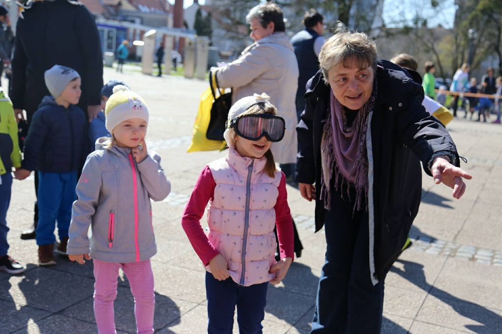 3012406010214739851586865266309