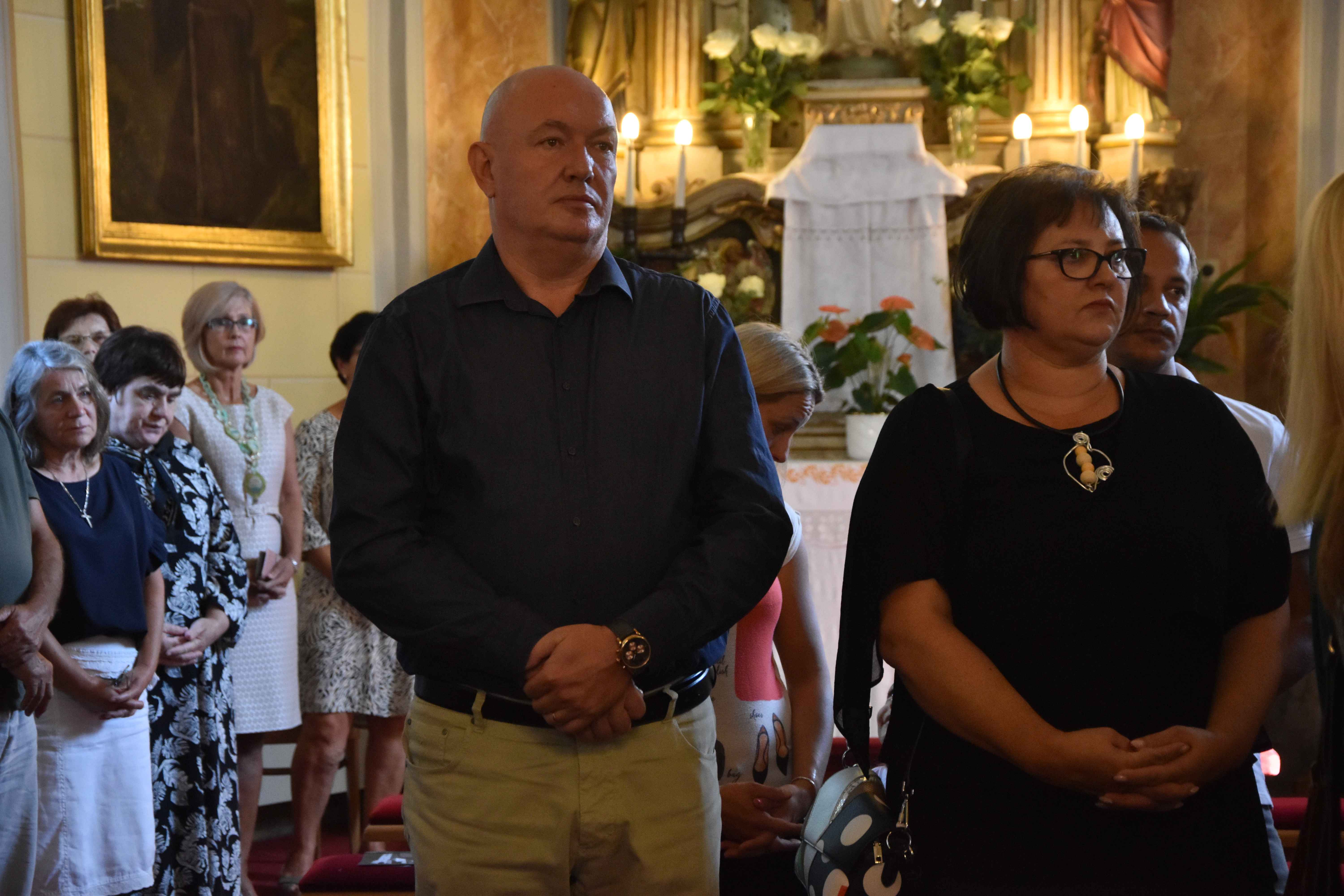 FOTO Selnica: Velečasni Josip Horvat obilježio Zlatnu svetu misu- 50 godina svećeništva FOTO Selnica: Velečasni Josip Horvat obilježio Zlatnu svetu misu- 50 godina svećeništva