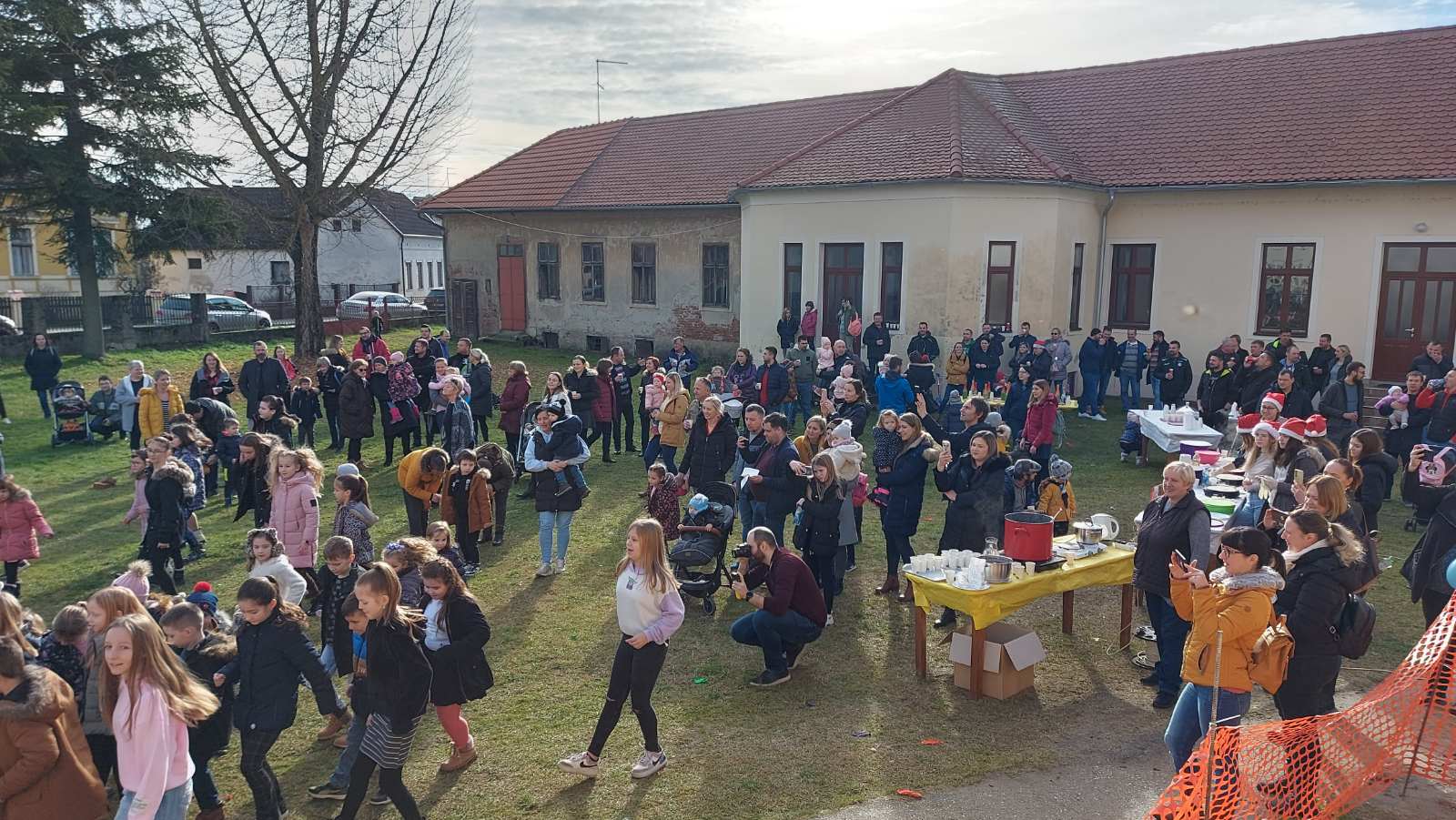 Dječji doček u Donjoj Dubravi