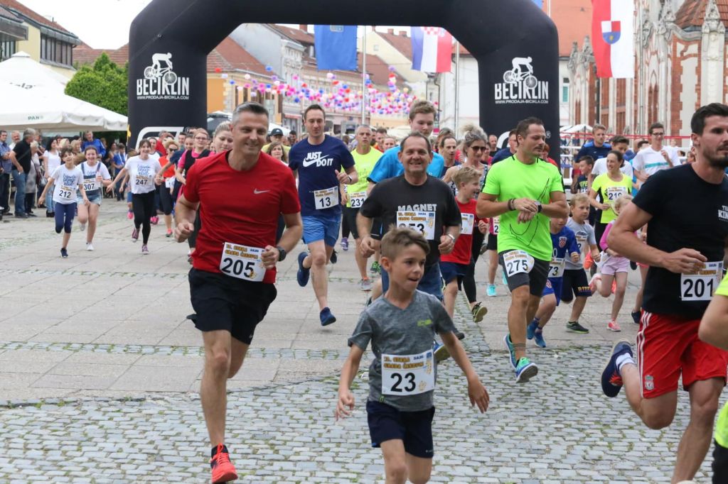 3357984410215114564834462266415