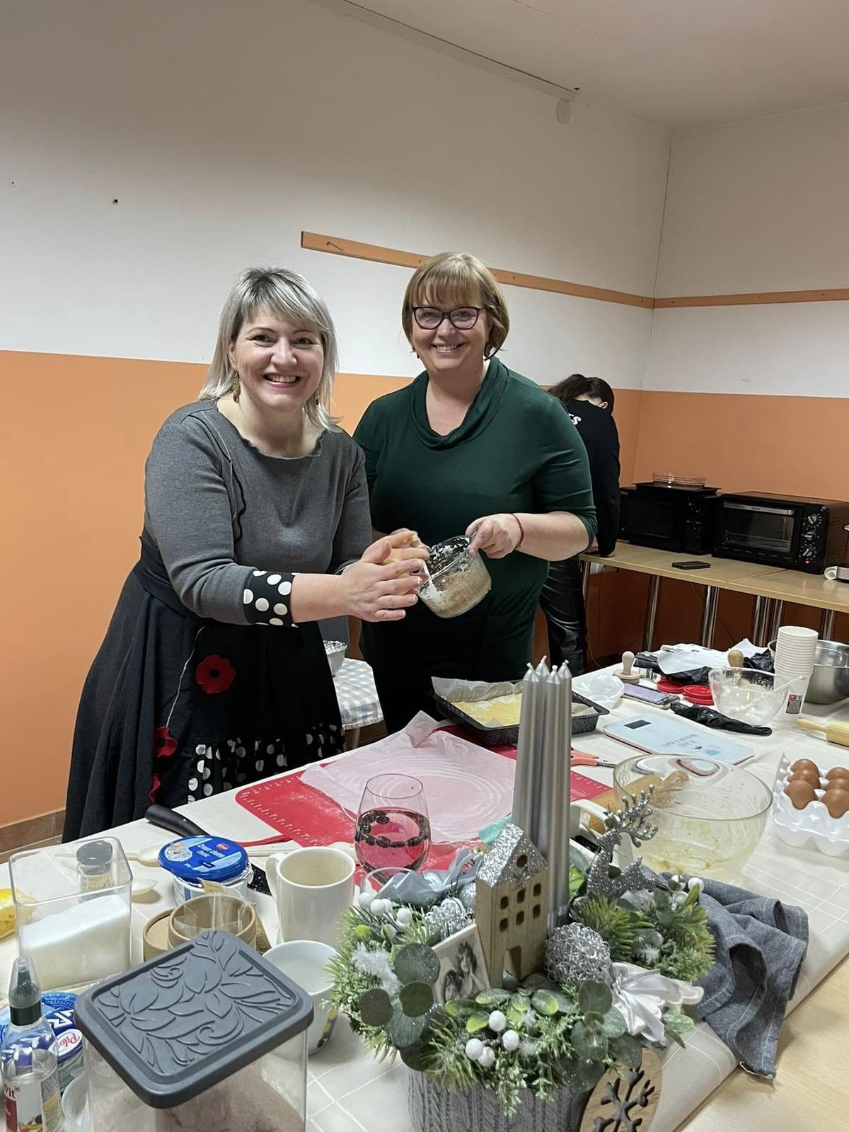 FOTO Udruga ‘Kreativci Međimurja’ održala radionicu zdravih božićnih kolačića