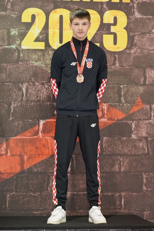 VELIKI USPJEH Srebro i tri bronce za karatiste KK Globusa na Svjetskoj ligi u Meksiku