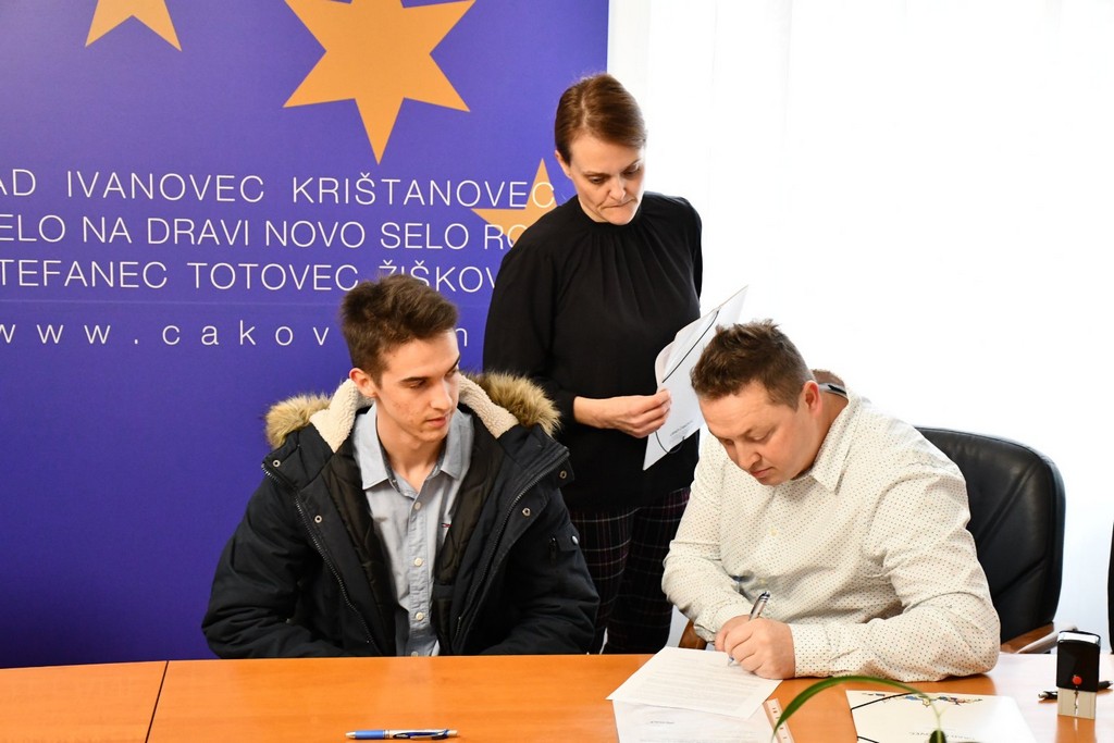 ULAGANJE U OBRAZOVANJE U Gradu Čakovcu potpisano novih stotinu ugovora o stipendiranju studenata