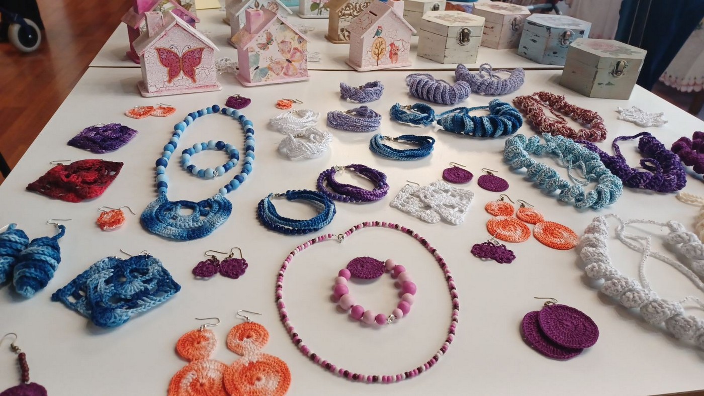 FOTO U tijeku je krasna Božićna izložba ručnih radova korisnika Doma za starije i nemoćne osobe u Čakovcu