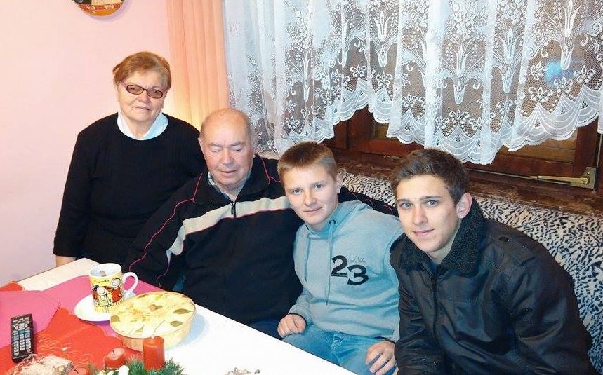 1085963315096106893058138531838