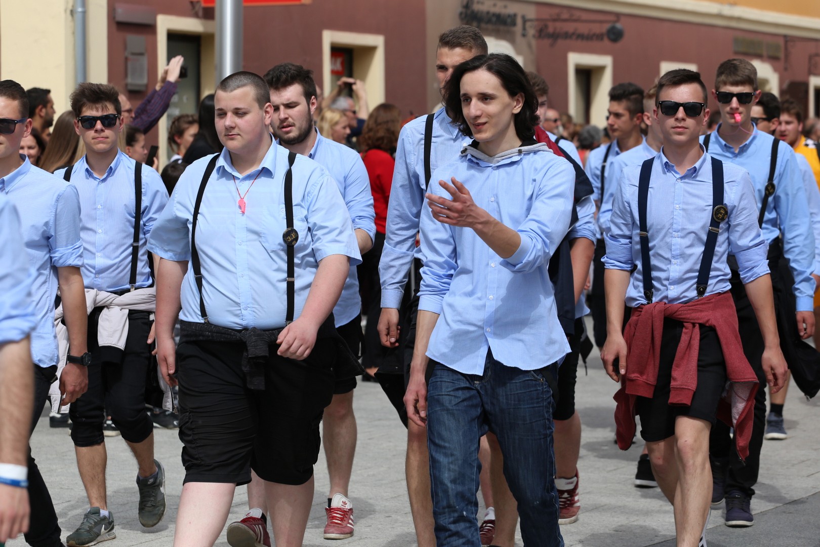 Ulicama Čakovca koračalo više od 1200 međimurskih maturanata