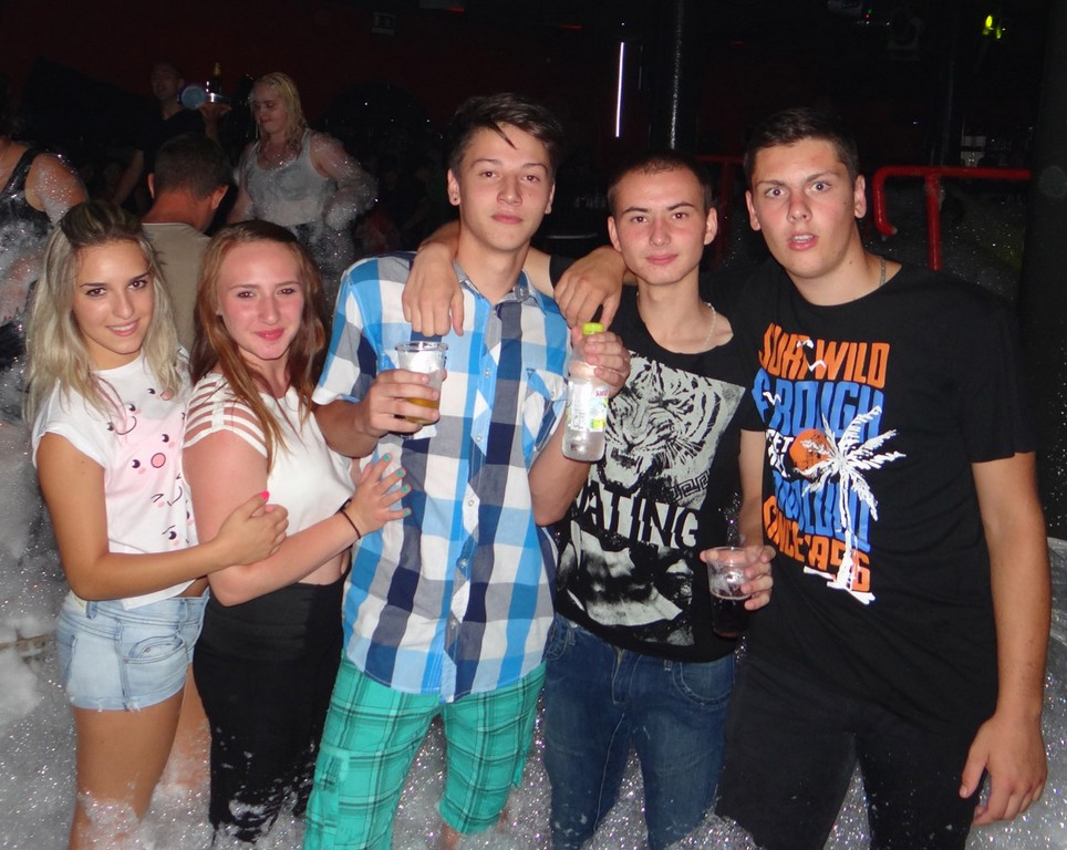 slika0090954989 Pjena party u Šampionu (Subota, 16.8.2014.)