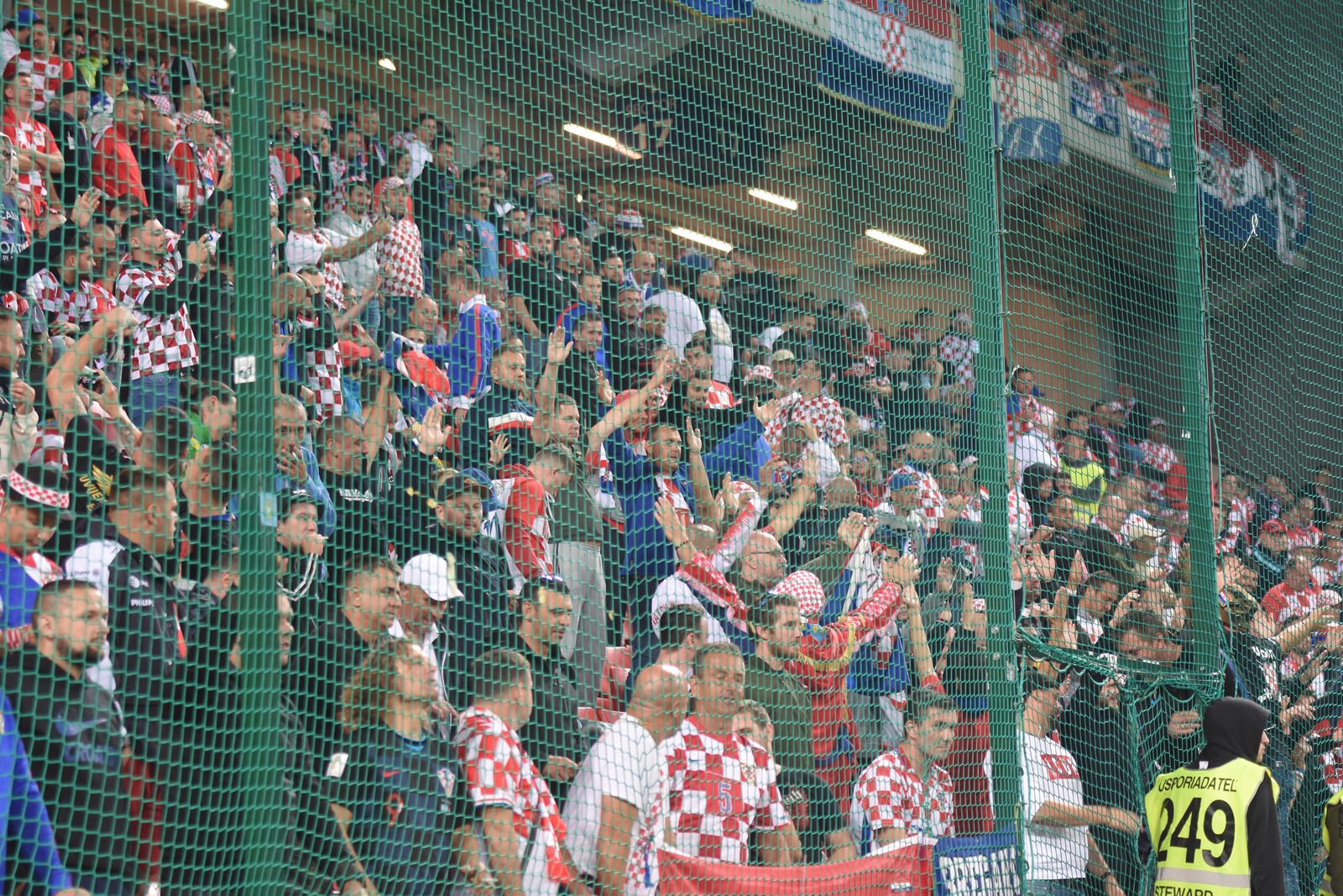 Image 3833513 (auto) Image 3833513 (auto)