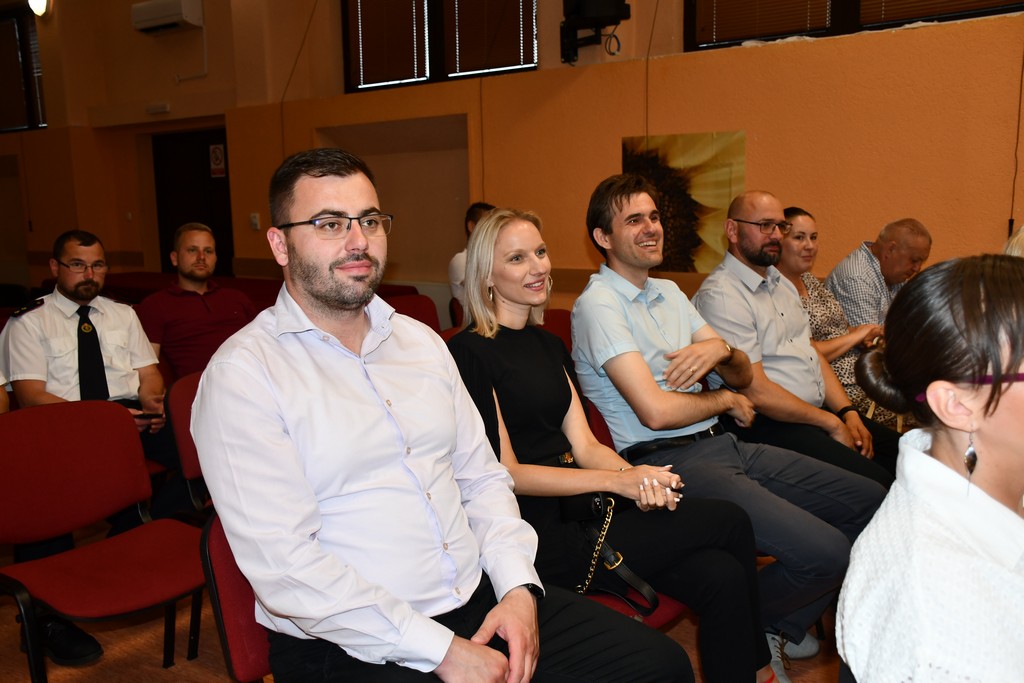 SVEČANA SJEDNICA Zahvalnice općine primili NK BSK Belica, KUD Belica i Udruga žena Belica SVEČANA SJEDNICA Zahvalnice općine primili NK BSK Belica, KUD Belica i Udruga žena Belica