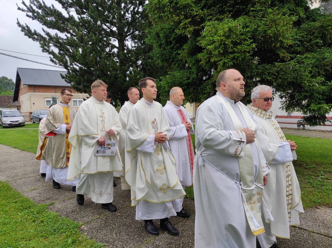 Mlada misa u Kotoribi